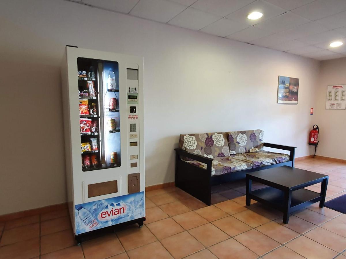 Joli Appartement T2 Dans Residence Avec Piscine, Hammam Et Parking Gratuits Carcassonne Ngoại thất bức ảnh